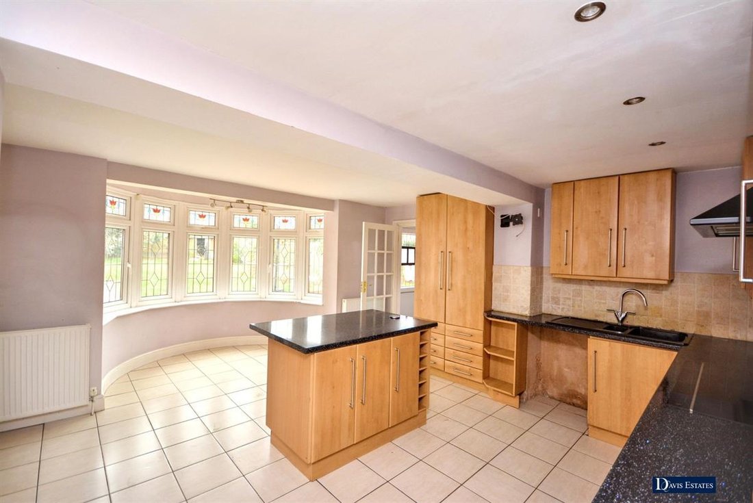 House in Emerson Park, Romford, England 3 - 17349986