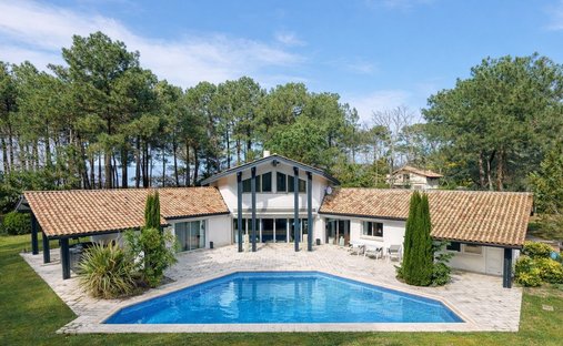 Villa in Sanguinet, Nouvelle-Aquitaine, France 1
