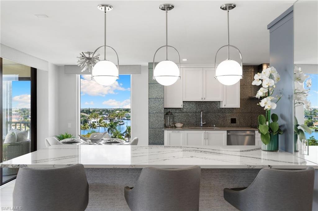 Condo in Naples, Florida, United States 5 - 17356038