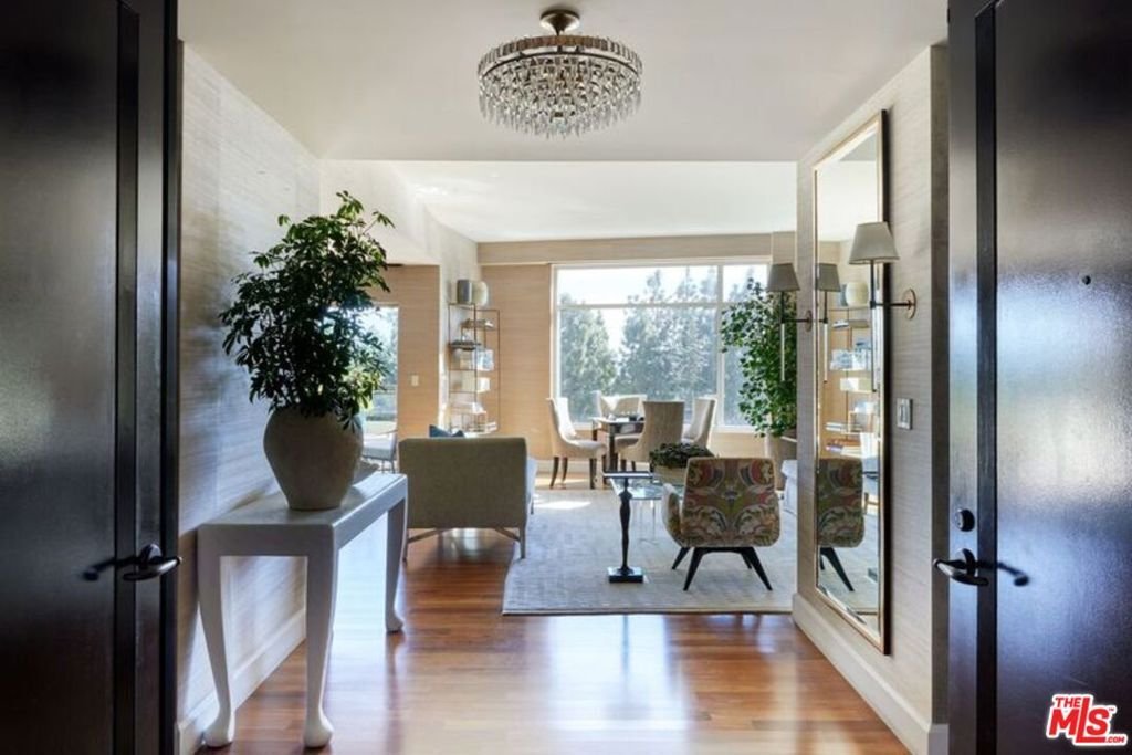 Condo in Los Angeles, California, United States 1 - 17350034