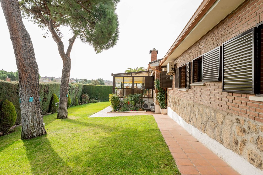 House in Boadilla del Monte, Comunidad de Madrid, Spain 2 - 17352836