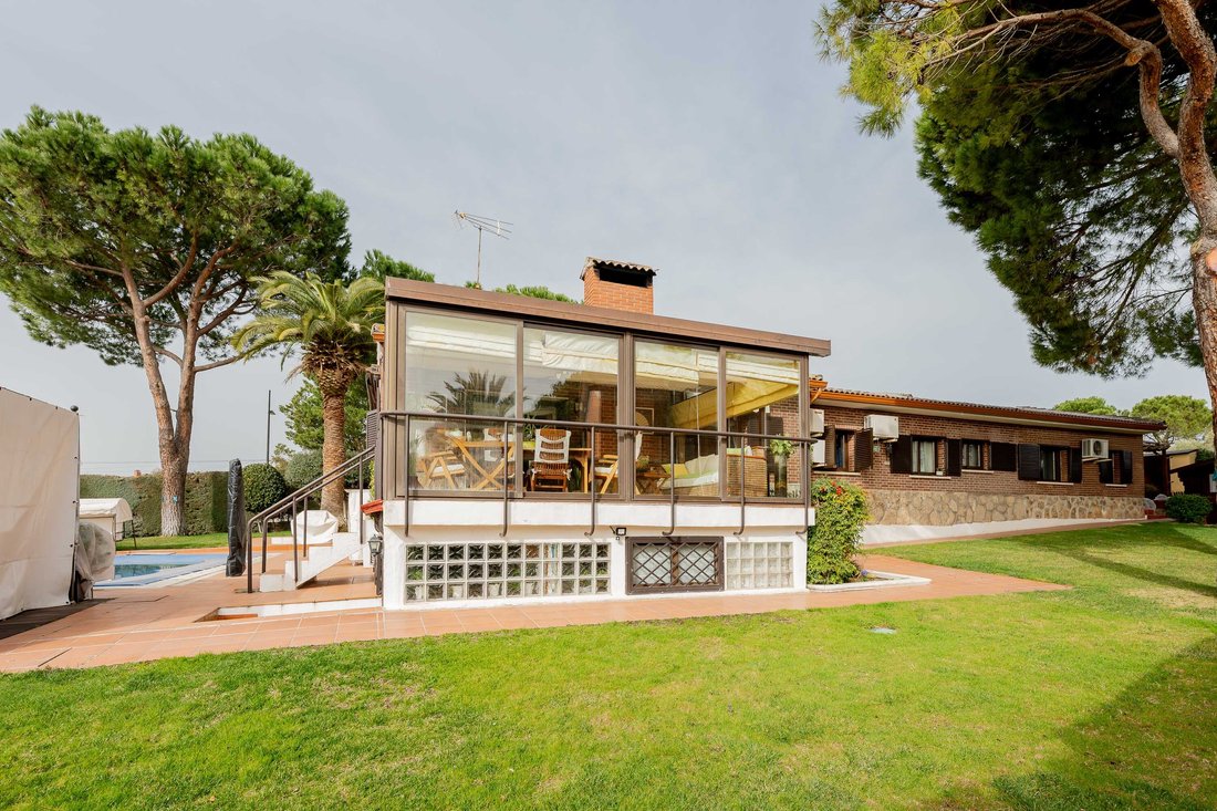 House in Boadilla del Monte, Comunidad de Madrid, Spain 1 - 17352836