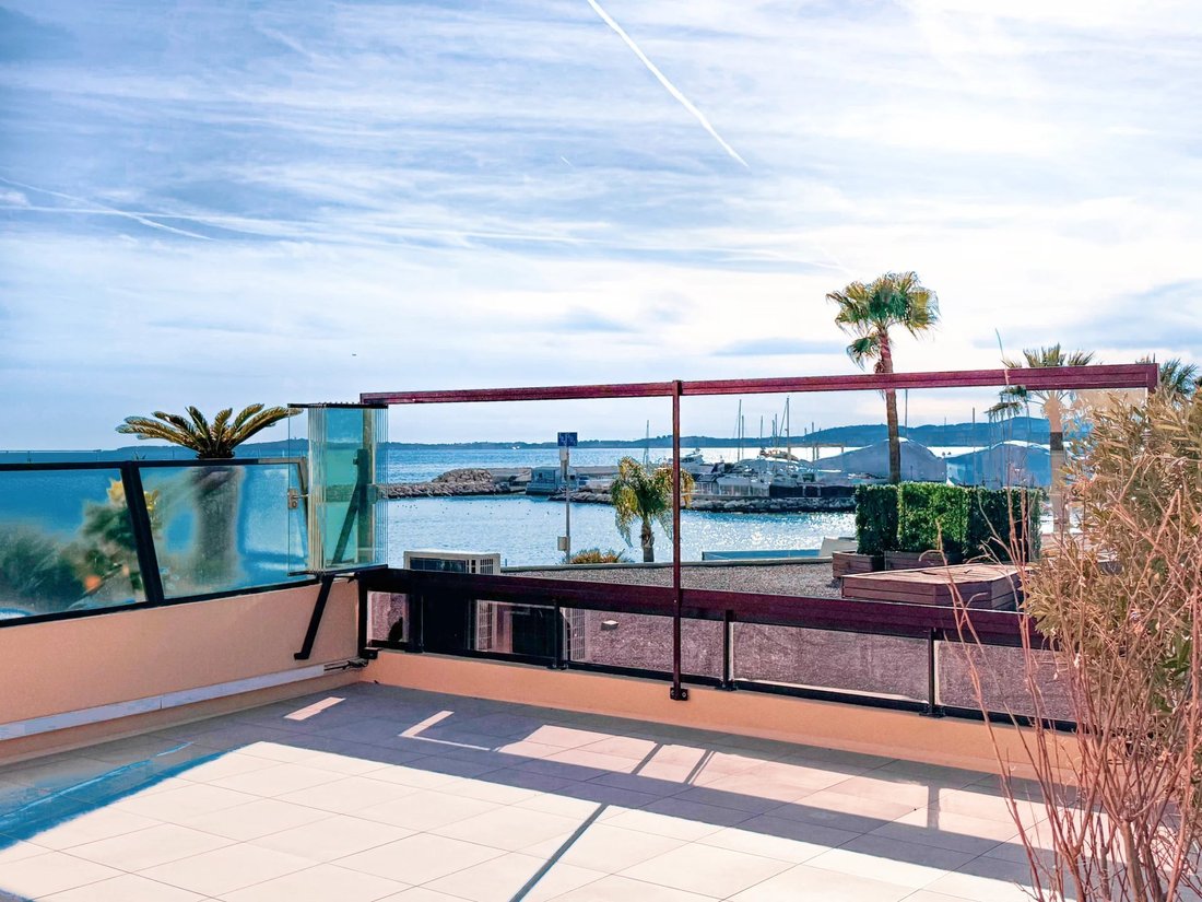 Apartment in Saint-Laurent-du-Var, Provence-Alpes-Côte d'Azur, France 2 - 17352817