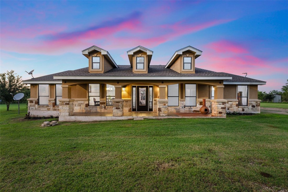 House in Bastrop, Texas, United States 1 - 17347373