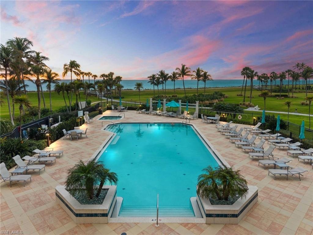 Condo in Naples, Florida, United States 3 - 17356038