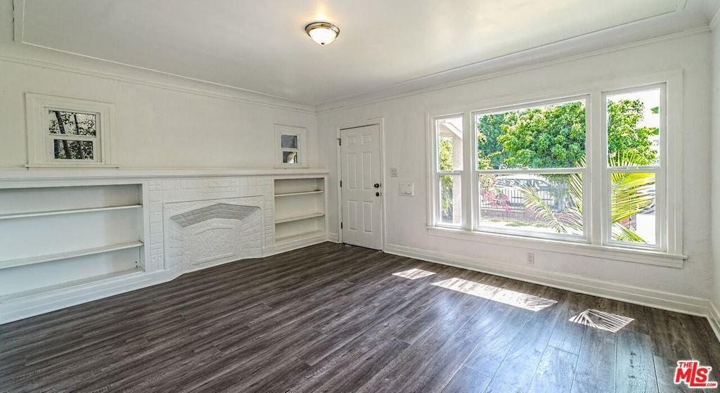 Los Angeles, California, United States 5 - 17350091