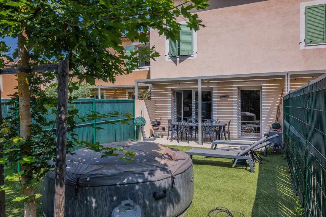 Villa in Grimaud, Provence-Alpes-Côte d'Azur, France 1 - 17346897