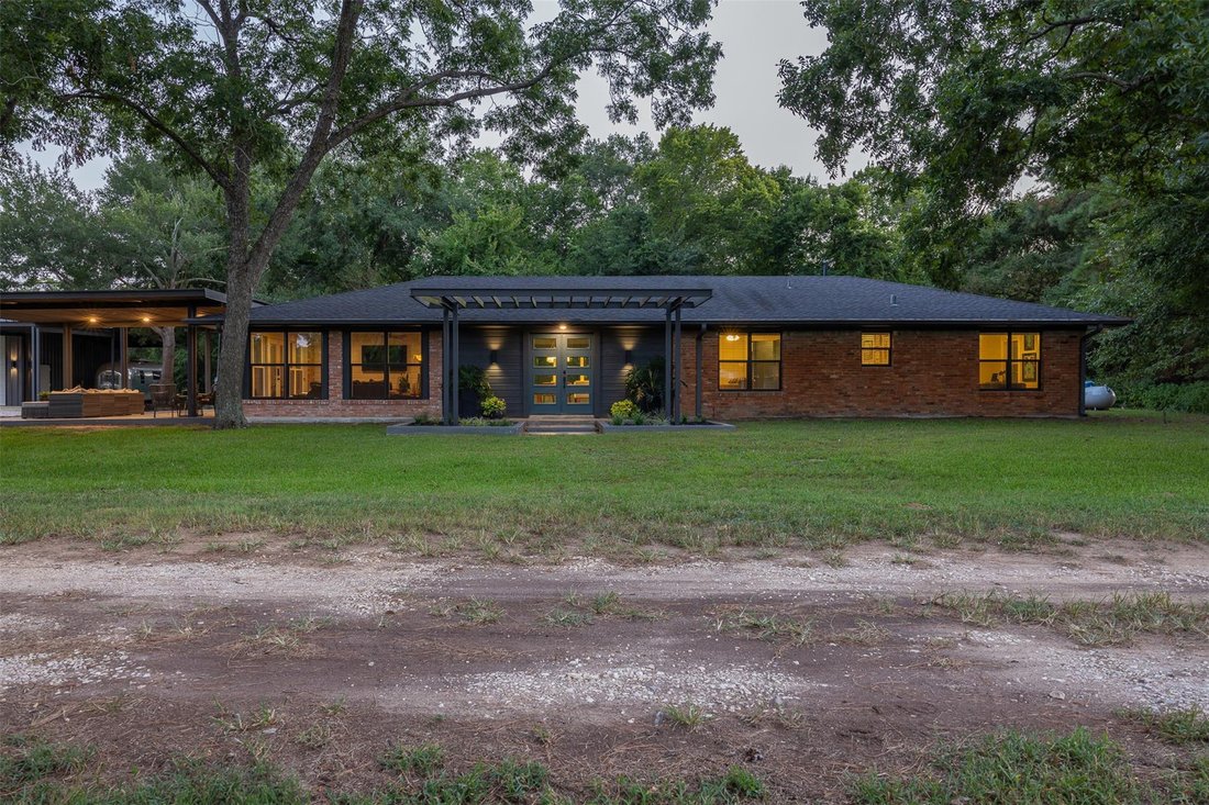 House in Caldwell, Texas, United States 2 - 17350993