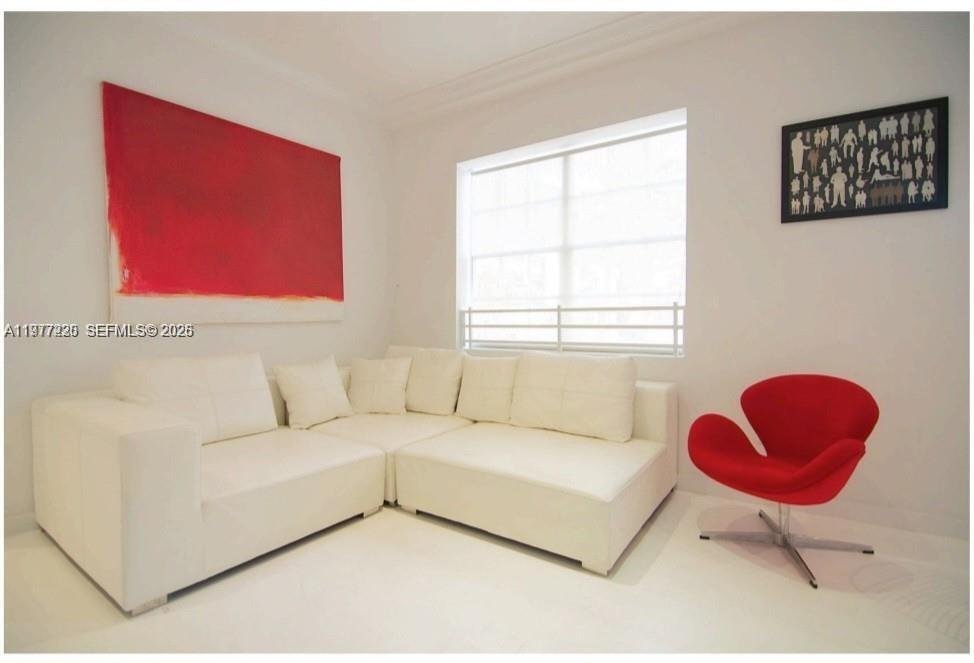 Co Op in Miami Beach, Florida, United States 1 - 17350265
