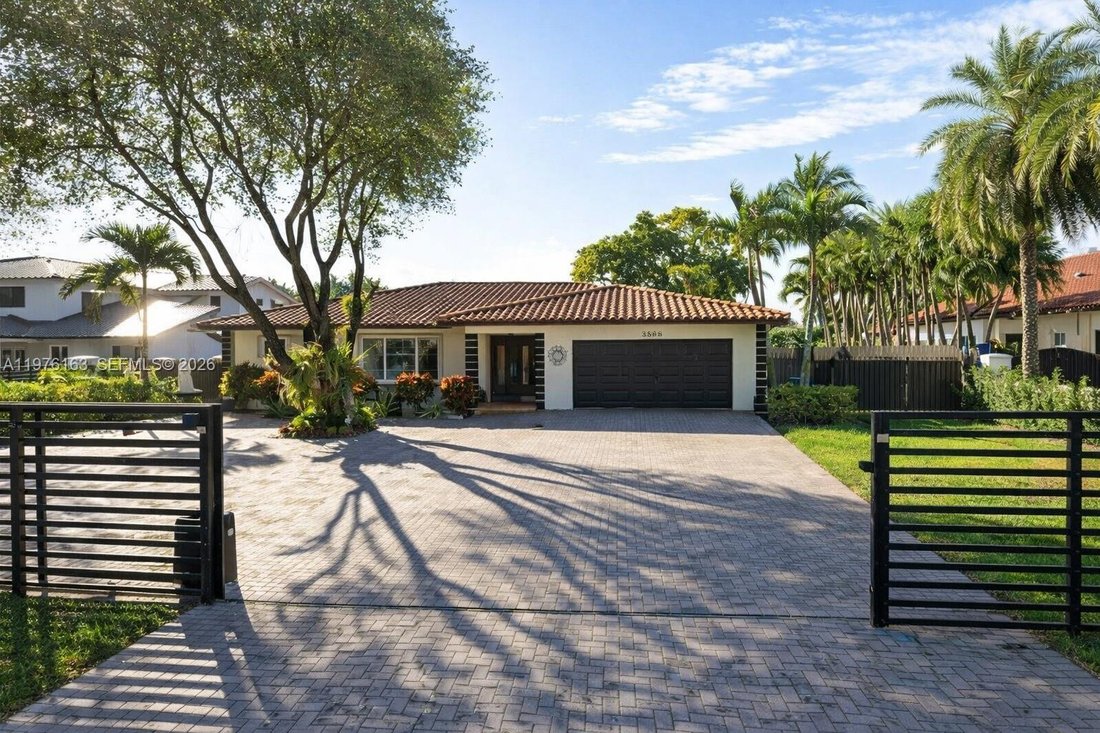 House in Miami, Florida, United States 1 - 17350285
