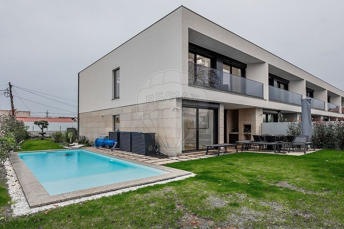 Villa in Perafita, Lavra e Santa Cruz do Bispo, Porto District, Portugal 1 - 17354534