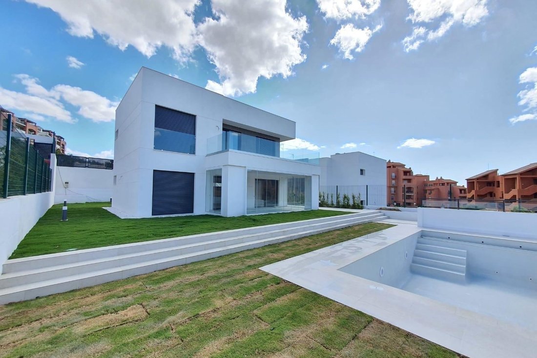 Villa in Manilva, Andalusia, Spain 1 - 17348633