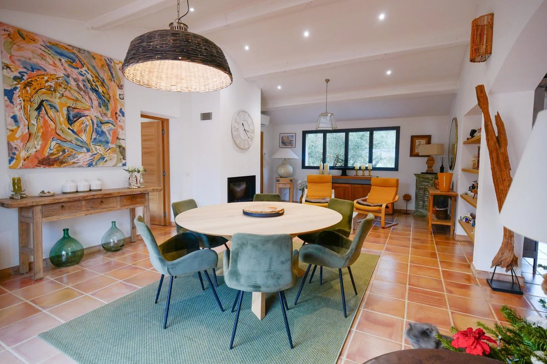 Villa in Cotignac, Provence-Alpes-Côte d'Azur, France 1 - 17346995