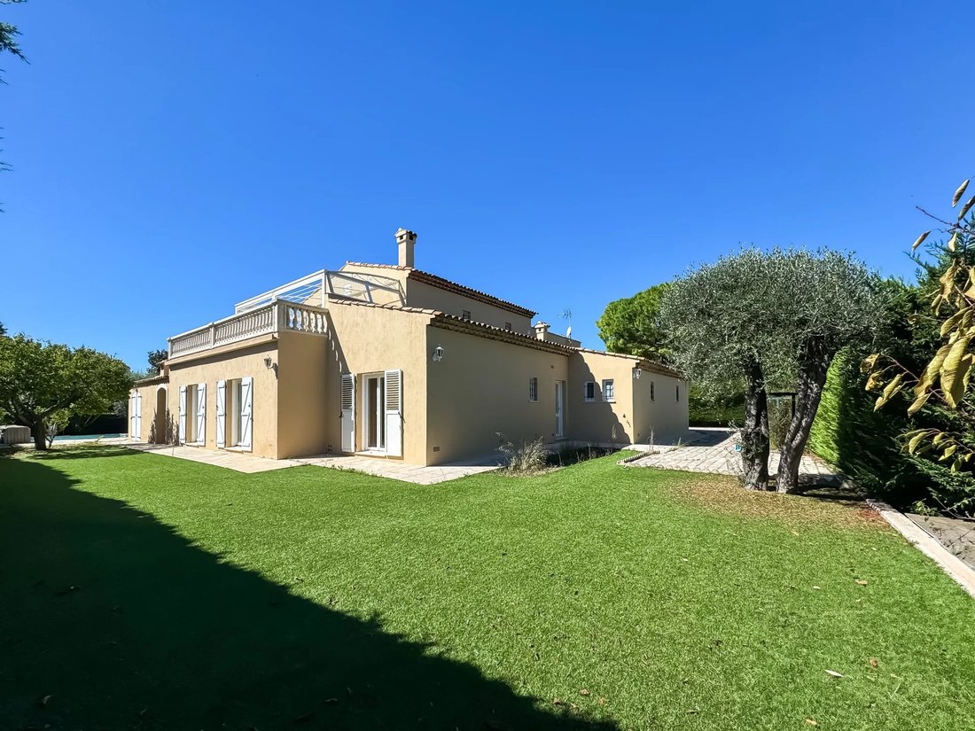 House in Villefranche-sur-Mer, Provence-Alpes-Côte d'Azur, France 3 - 17352795