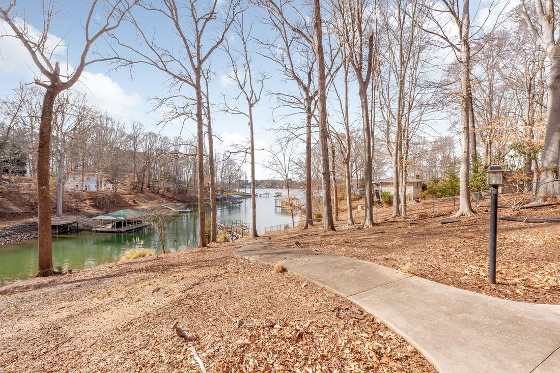 House in Mooresville, North Carolina, United States 4 - 17355988