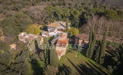 Estate in Piegaro, Umbria, Italy 1