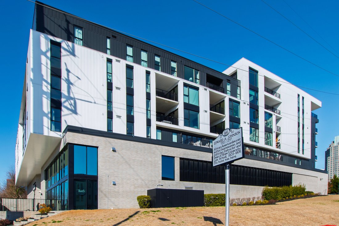 Condo in Raleigh, North Carolina, United States 1 - 17346600