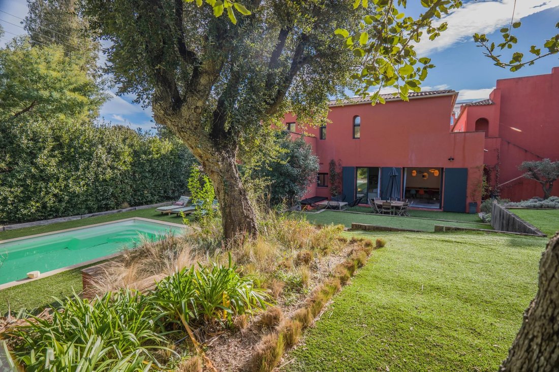 Villa in Grimaud, Provence-Alpes-Côte d'Azur, France 2 - 17347020