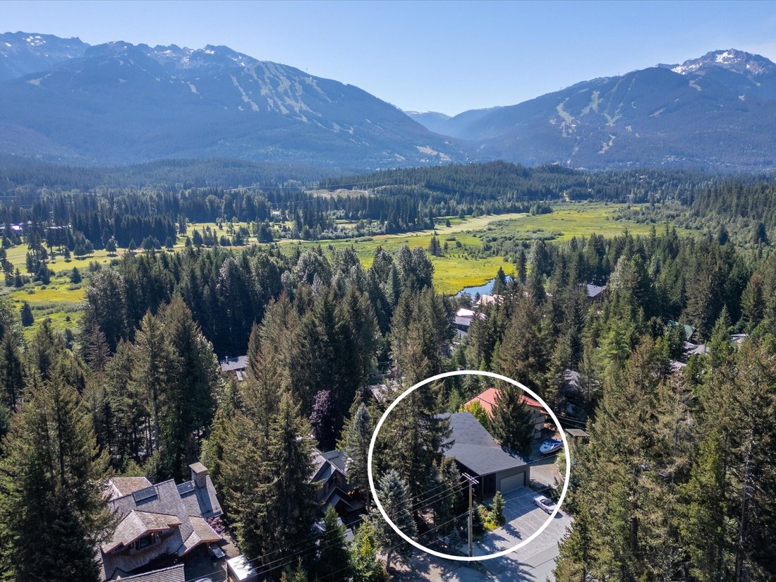 House in Whistler, British Columbia, Canada 3 - 17353565