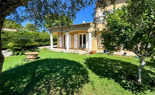 Maison à Villefranche-sur-Mer, Provence-Alpes-Côte d'Azur, France 1
