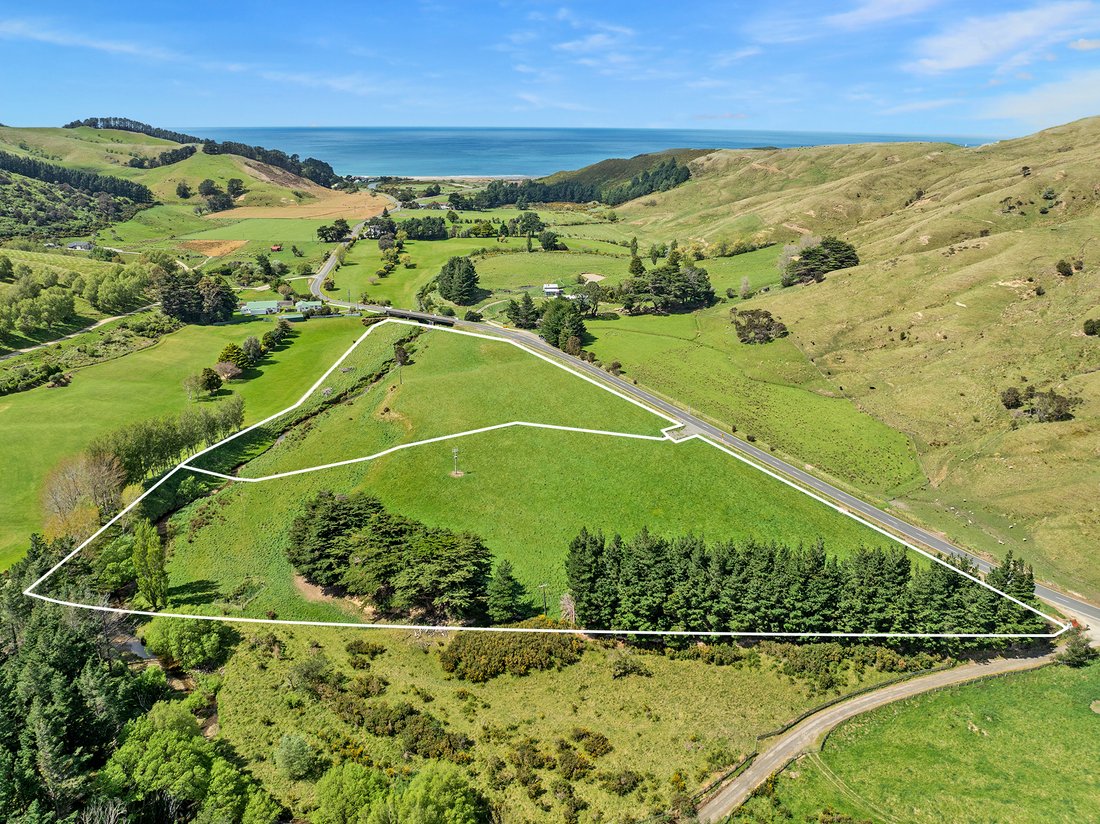 Land in Whakataki, Wellington, New Zealand 4 - 12886081