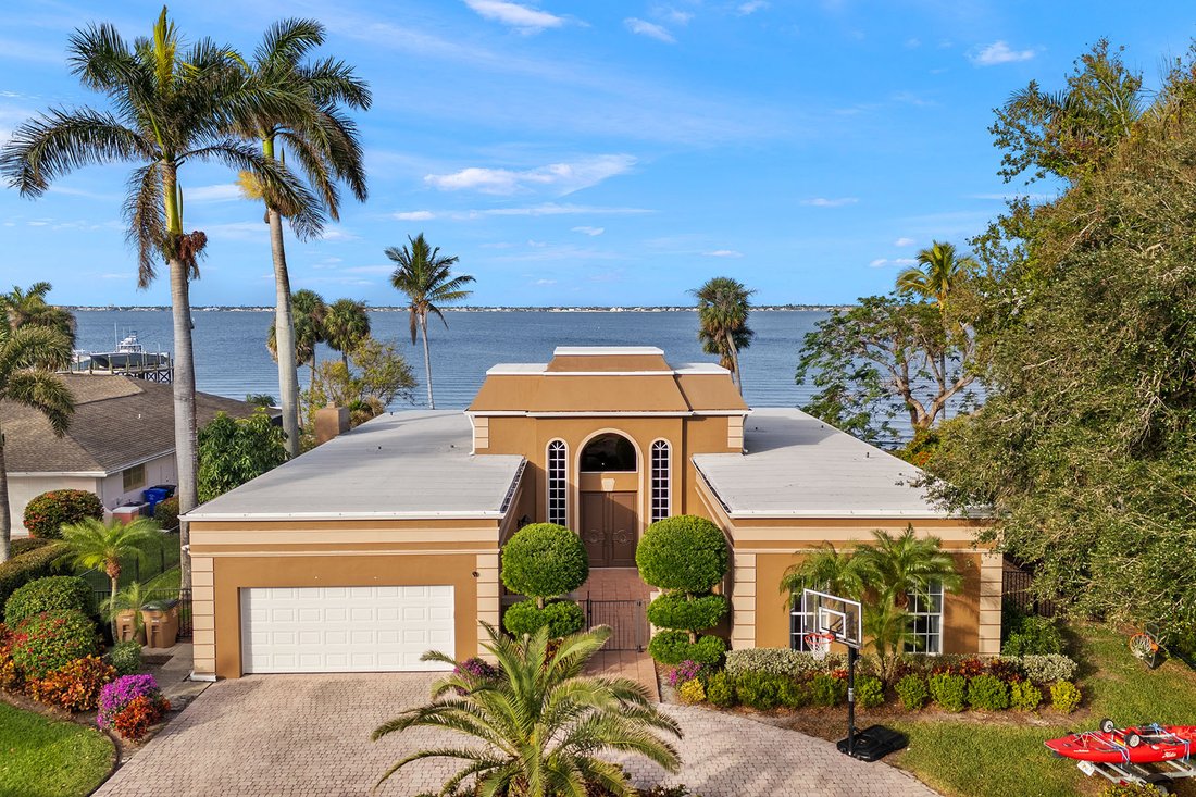 House in Fort Myers, Florida, United States 1 - 17355985
