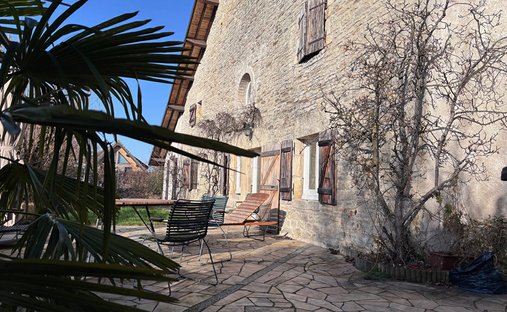 Villa in Chassagne-Saint-Denis, Bourgogne – Franche-Comté, France 1