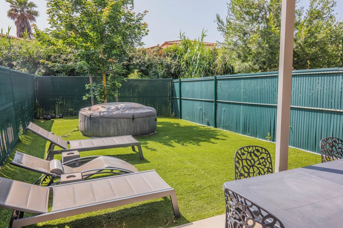Villa in Grimaud, Provence-Alpes-Côte d'Azur, France 2 - 17346897