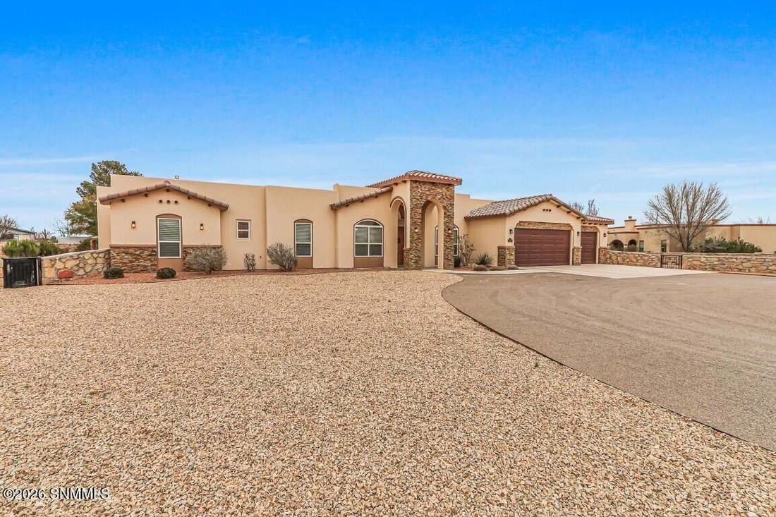 House in Las Cruces, New Mexico, United States 2 - 17349479