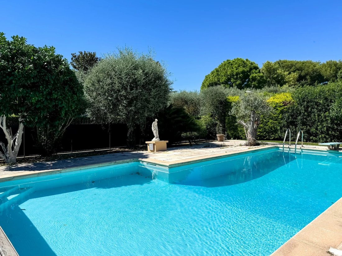 House in Villefranche-sur-Mer, Provence-Alpes-Côte d'Azur, France 2 - 17352795