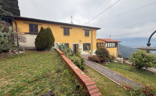 Villa in Center, Pescia, Tuscany 1