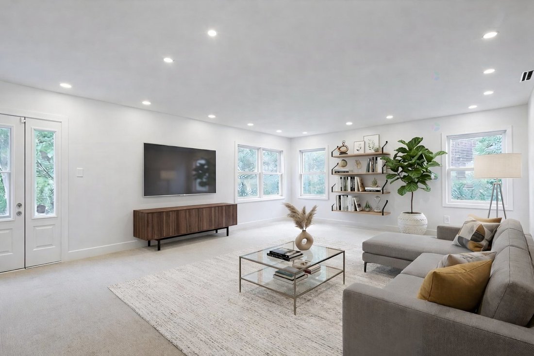 House in Mount Royal, Quebec, Canada 5 - 17353114