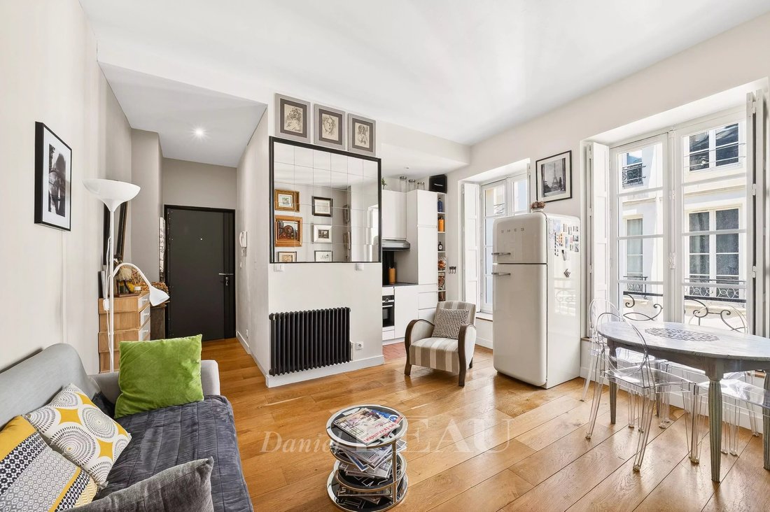 Apartment in Sainte Avoie, Paris 3e Arrondissement, Paris 4 - 17348634