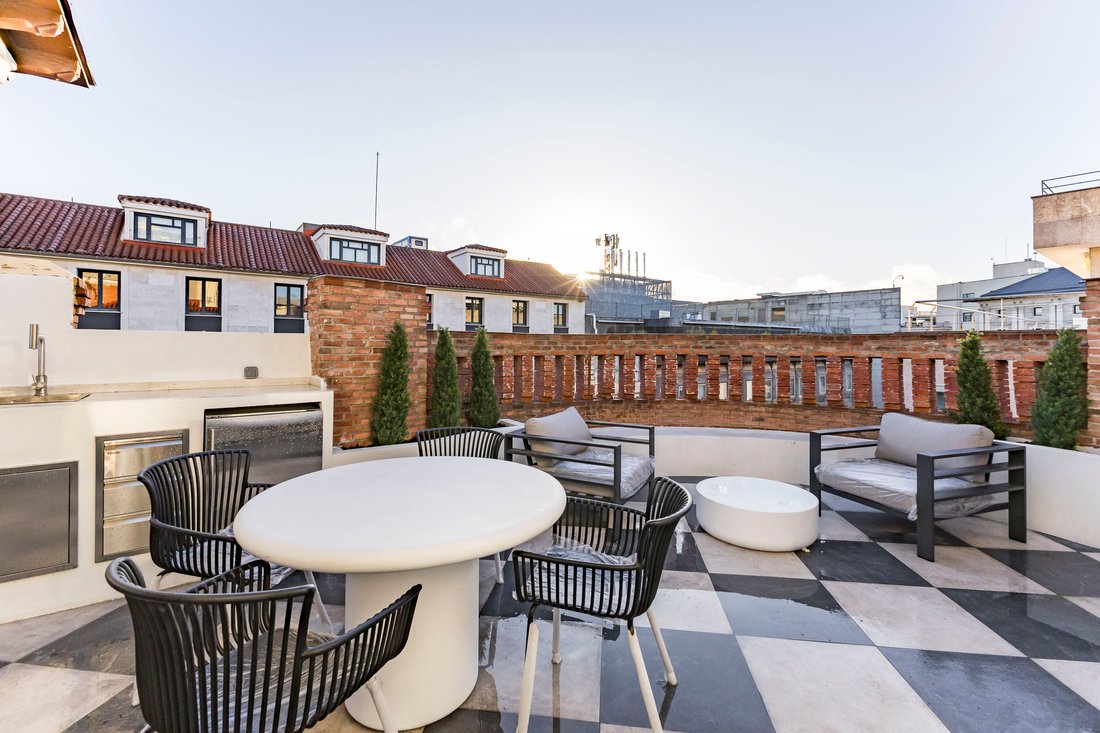 Apartment in Centro, Madrid, Spain 3 - 17352930