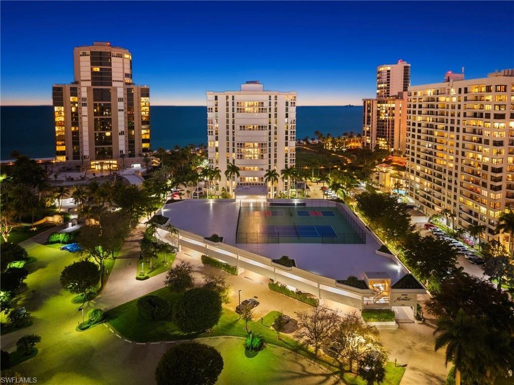 Condo in Naples, Florida, United States 1 - 17356038
