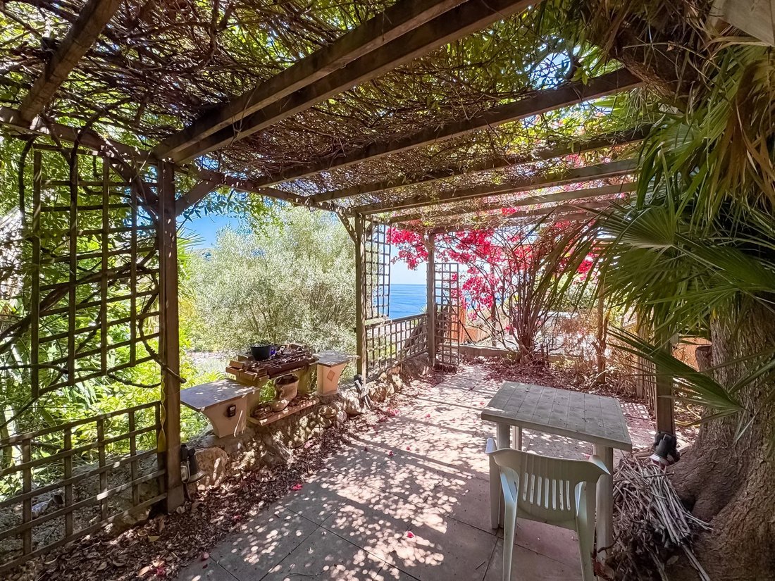 Villa in Èze, Provence-Alpes-Côte d'Azur, France 2 - 17352670