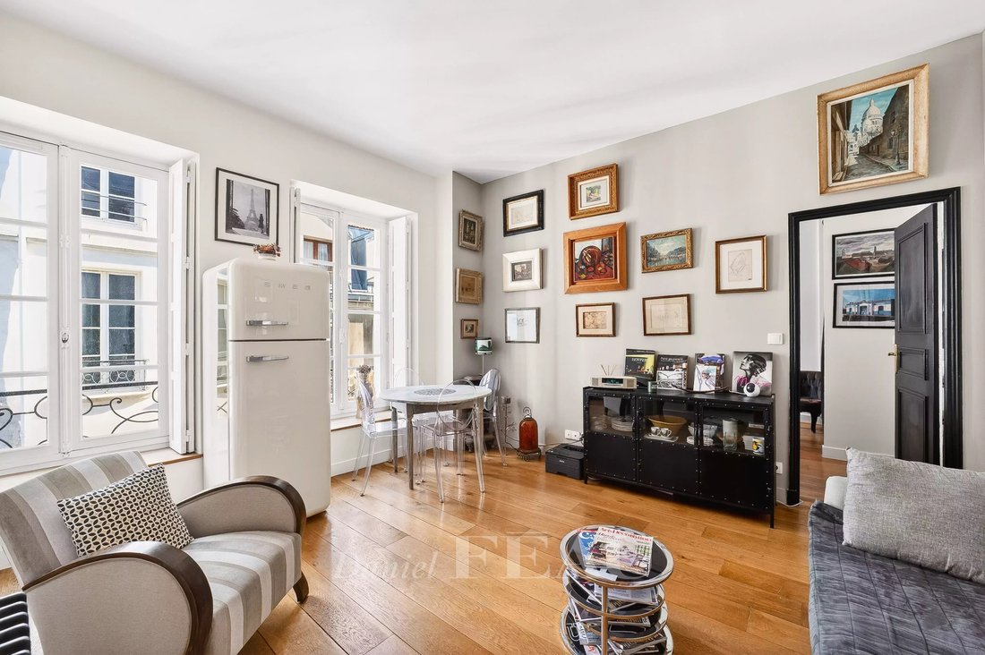 Apartment in Sainte Avoie, Paris 3e Arrondissement, Paris 1 - 17348634