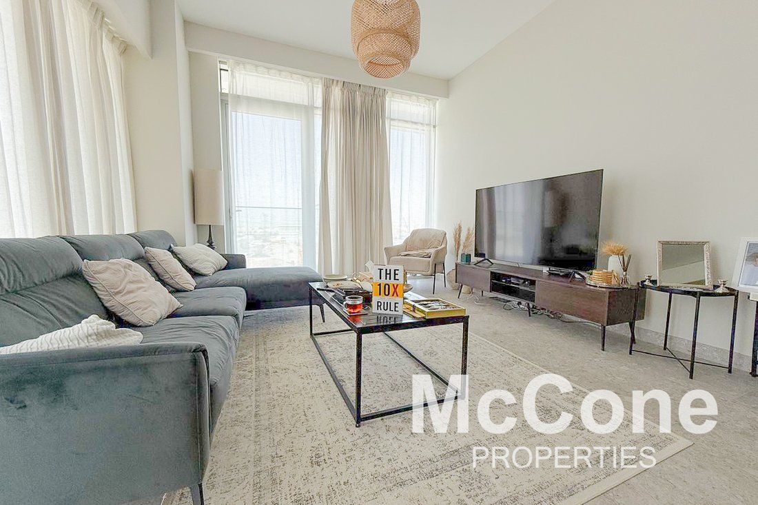 Apartment in Hadaeq Sheikh Mohammed Bin Rashid, Dubai, United Arab Emirates 3 - 17347369