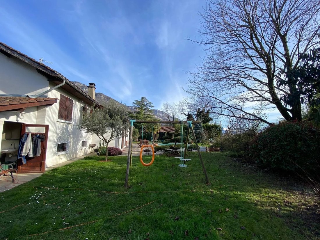 House in Le Bourg-La Jacquinière-Malossane-Saint Nizier, Voreppe, France 4 - 17348640