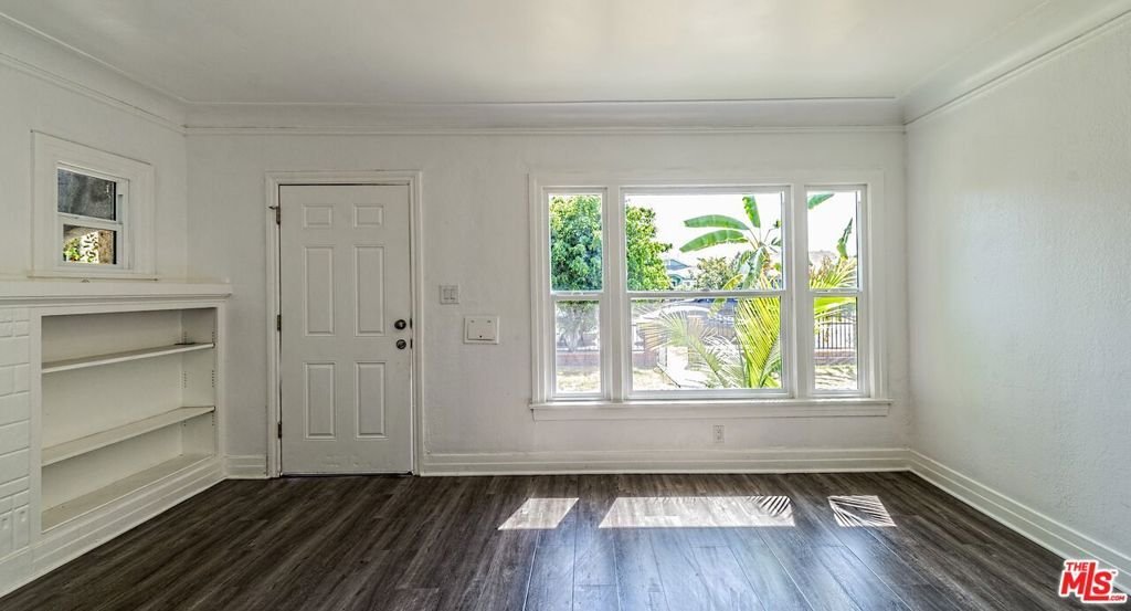 Los Angeles, California, United States 4 - 17350091