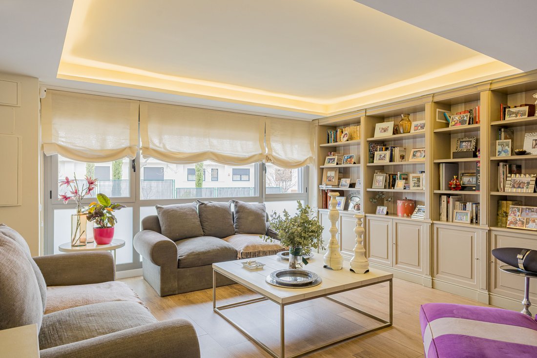 House in Boadilla del Monte, Comunidad de Madrid, Spain 2 - 17352800