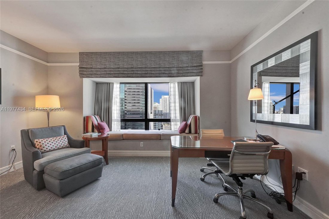 Condo in Miami, Florida, United States 3 - 17350258