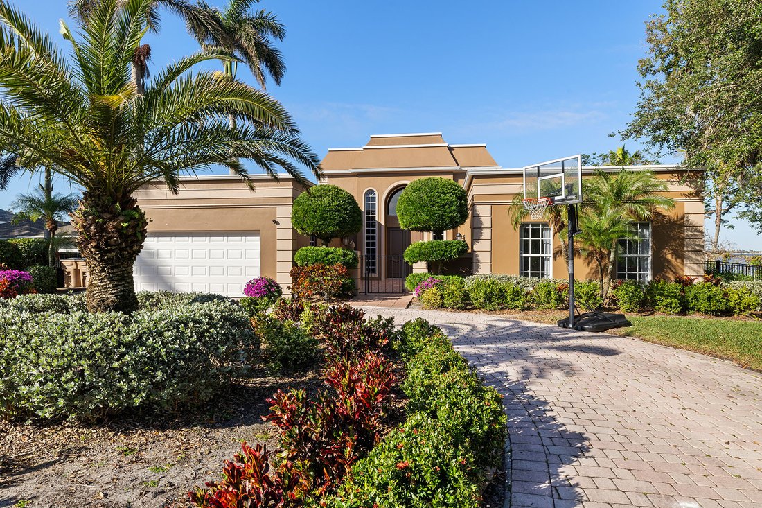 House in Fort Myers, Florida, United States 3 - 17355985