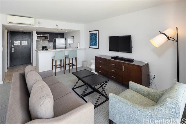 Condo in Honolulu, Hawaii, United States 5 - 17348648