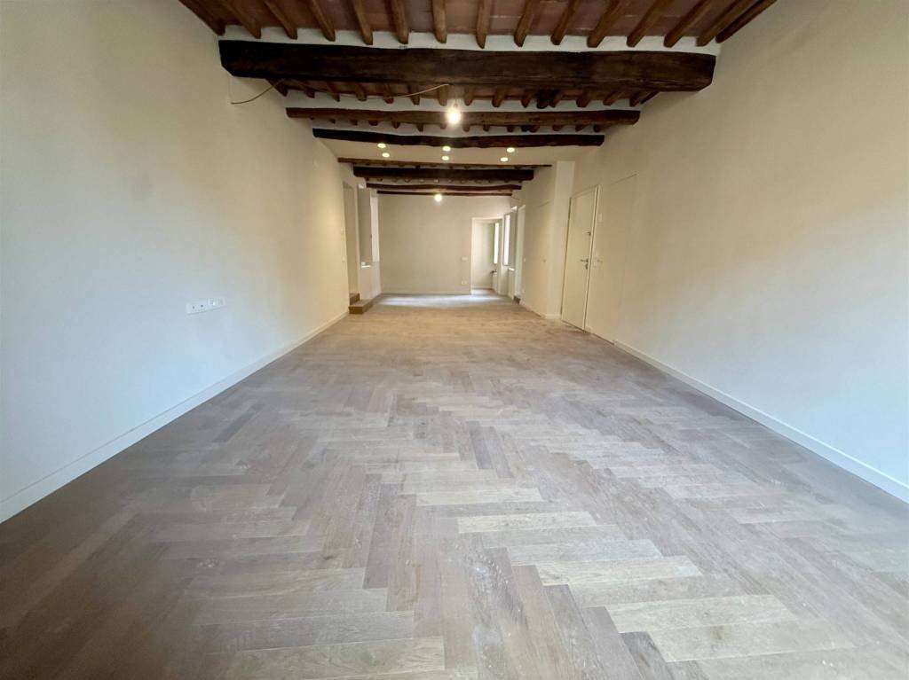 Apartment in Historic Center, Lucca, Tuscany 2 - 17354064
