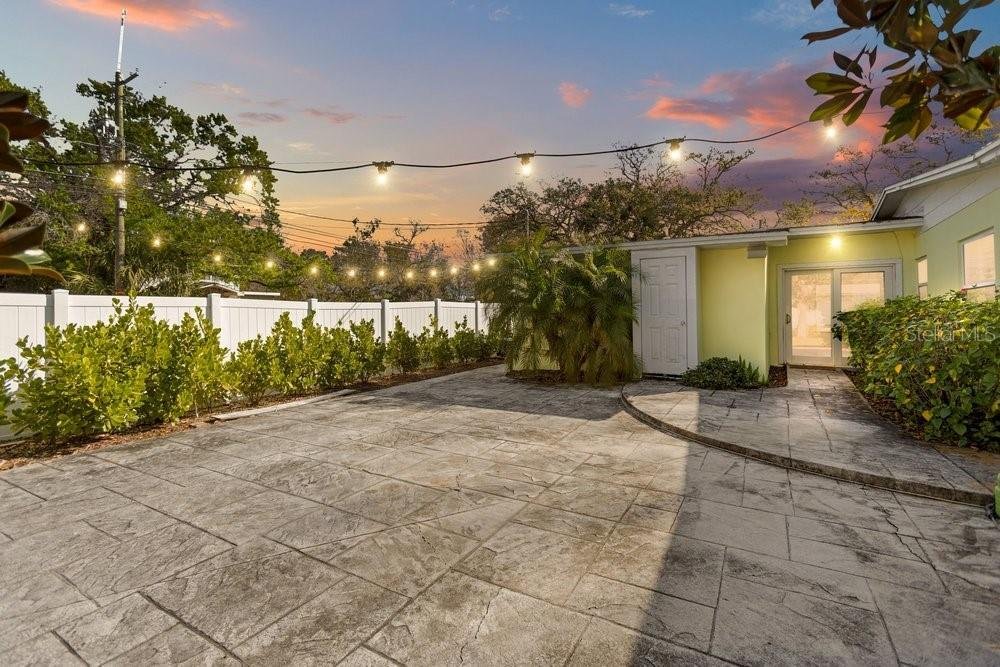 House in Tampa, Florida, United States 5 - 17354073