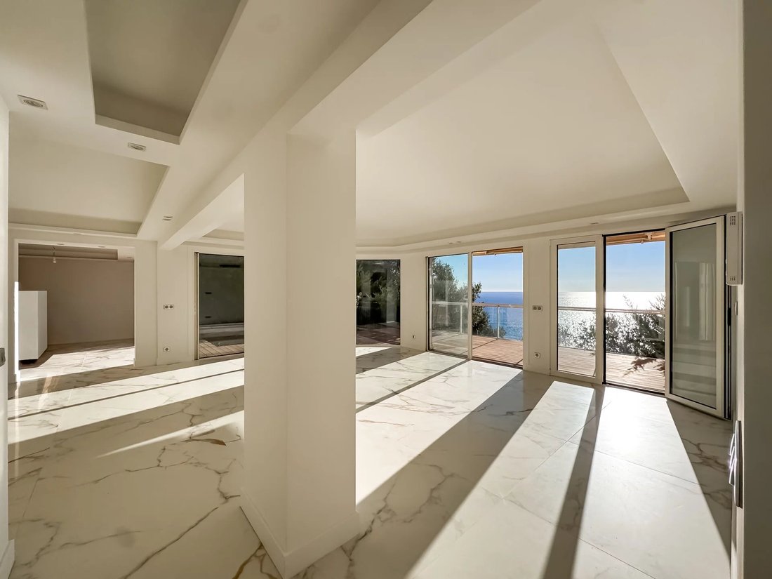 Villa in French Riviera, Provence-Alpes-Côte d'Azur, France 4 - 17352793