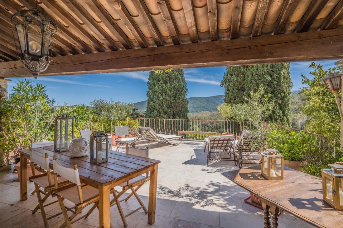 Villa in La Môle, Provence-Alpes-Côte d'Azur, France 1 - 17346953