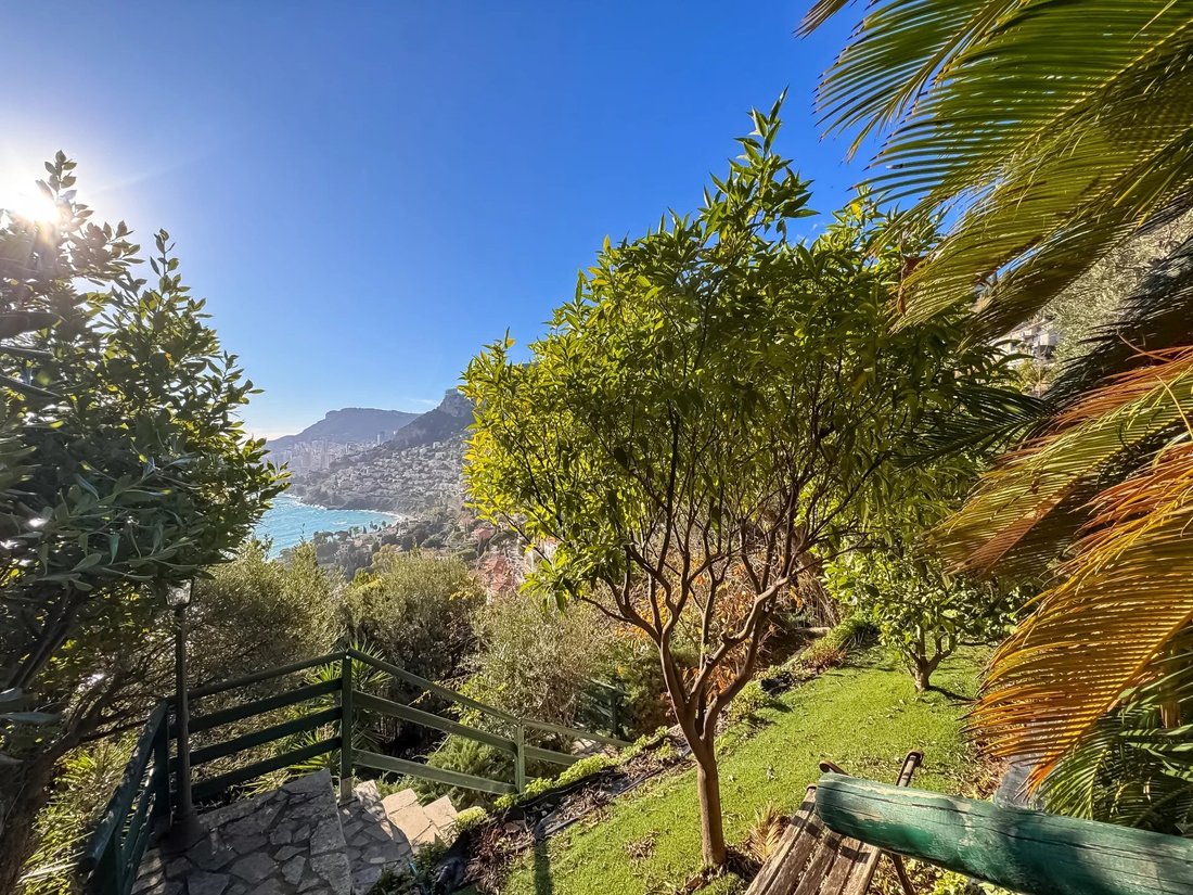 Villa in French Riviera, Provence-Alpes-Côte d'Azur, France 3 - 17352793