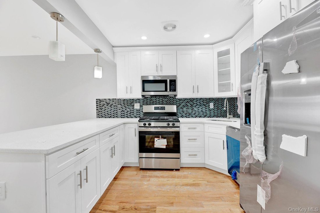 House in New York, New York, United States 3 - 17353838